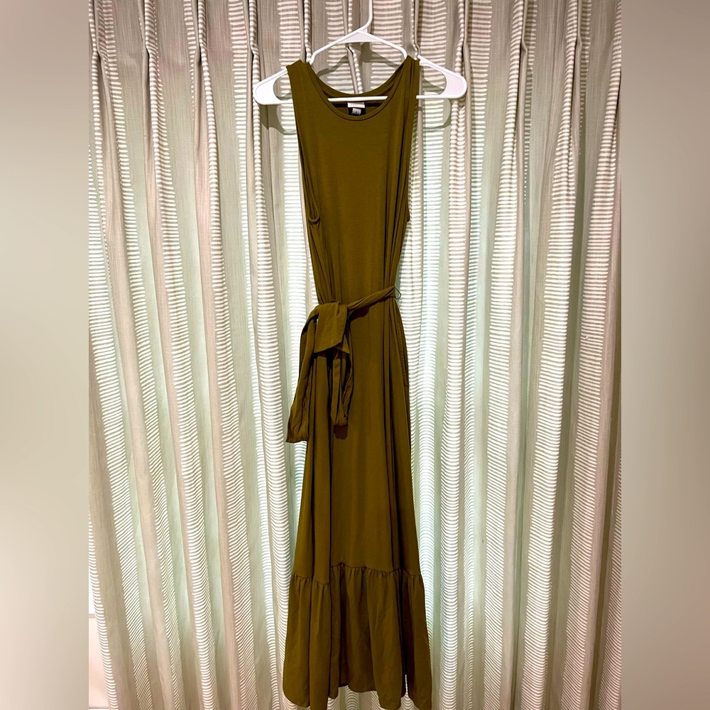 Tie-Waist Maxi Dress